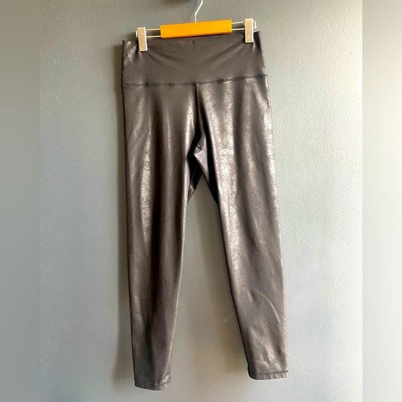 AERIE Offline Cracked Soft Leggings - Picture 1 of 6